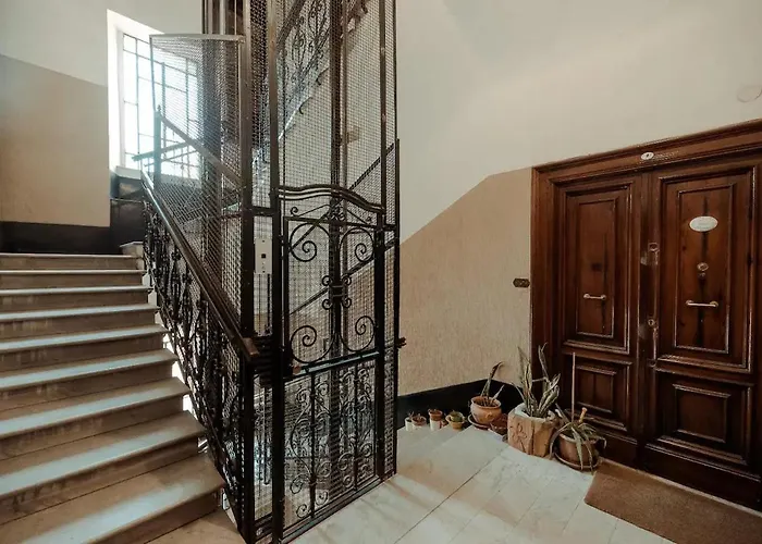 - Vatican 4* Róma